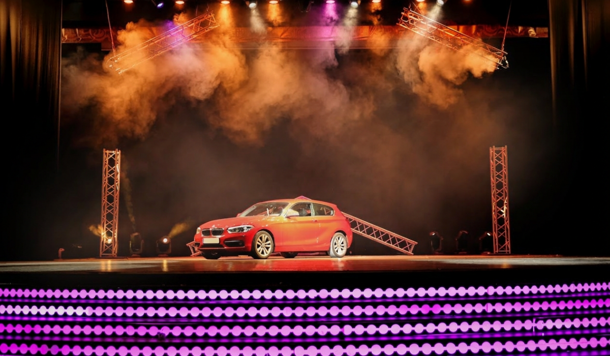 Firefly_Gemini Flash_Add realistic concert-style smoke at the top of the image, as if it is being emitted 371513